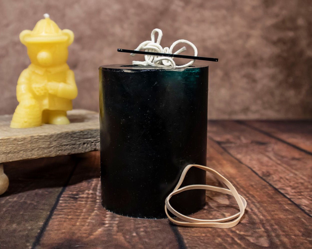 Bear Eating Comb Mold