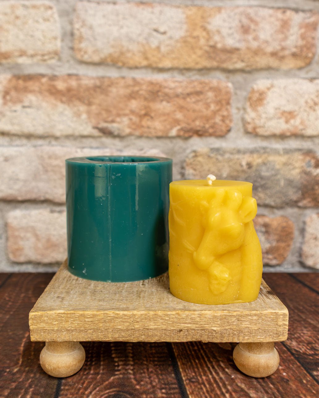 Giraffe Pillar Mold