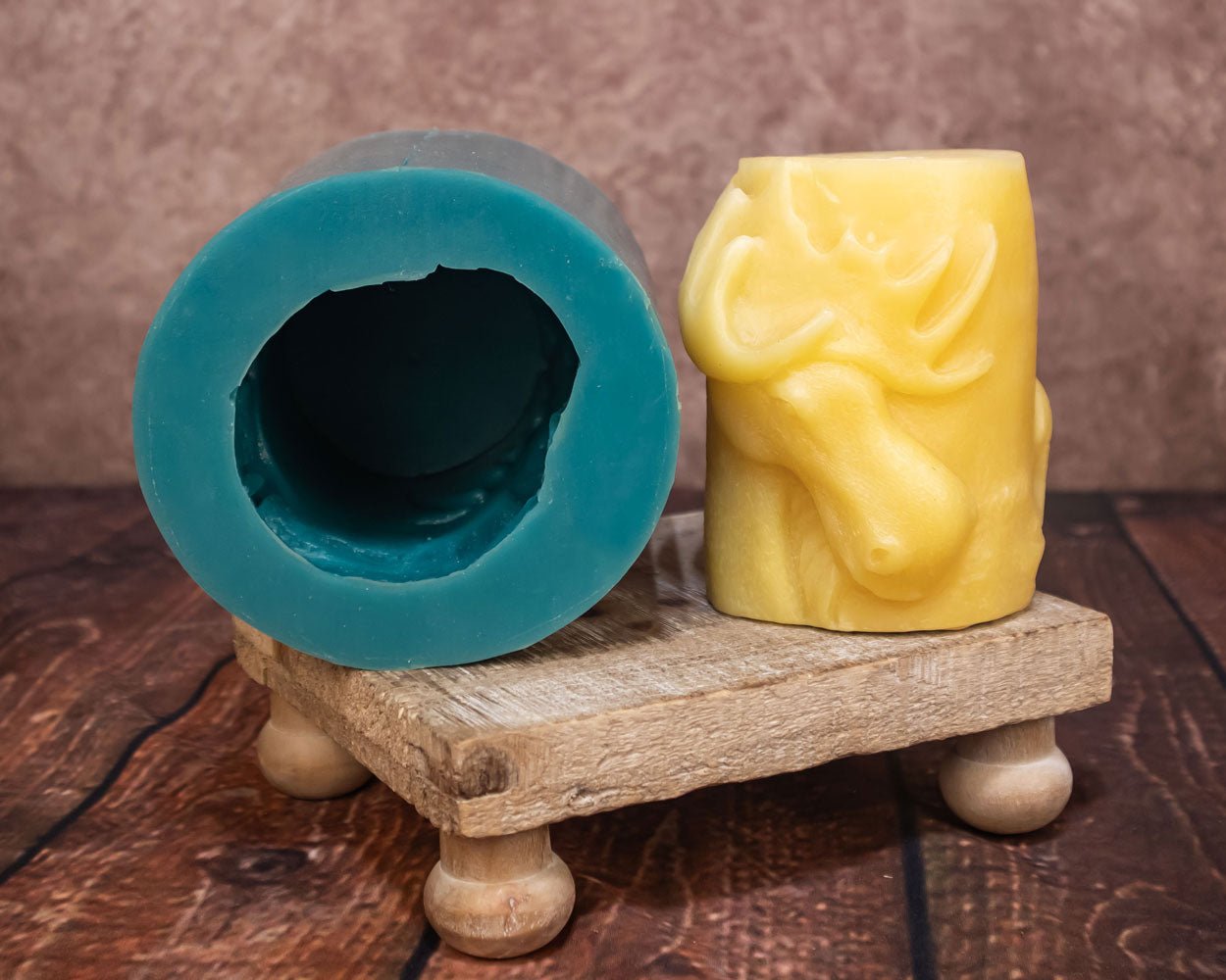 Moose Pillar Mold