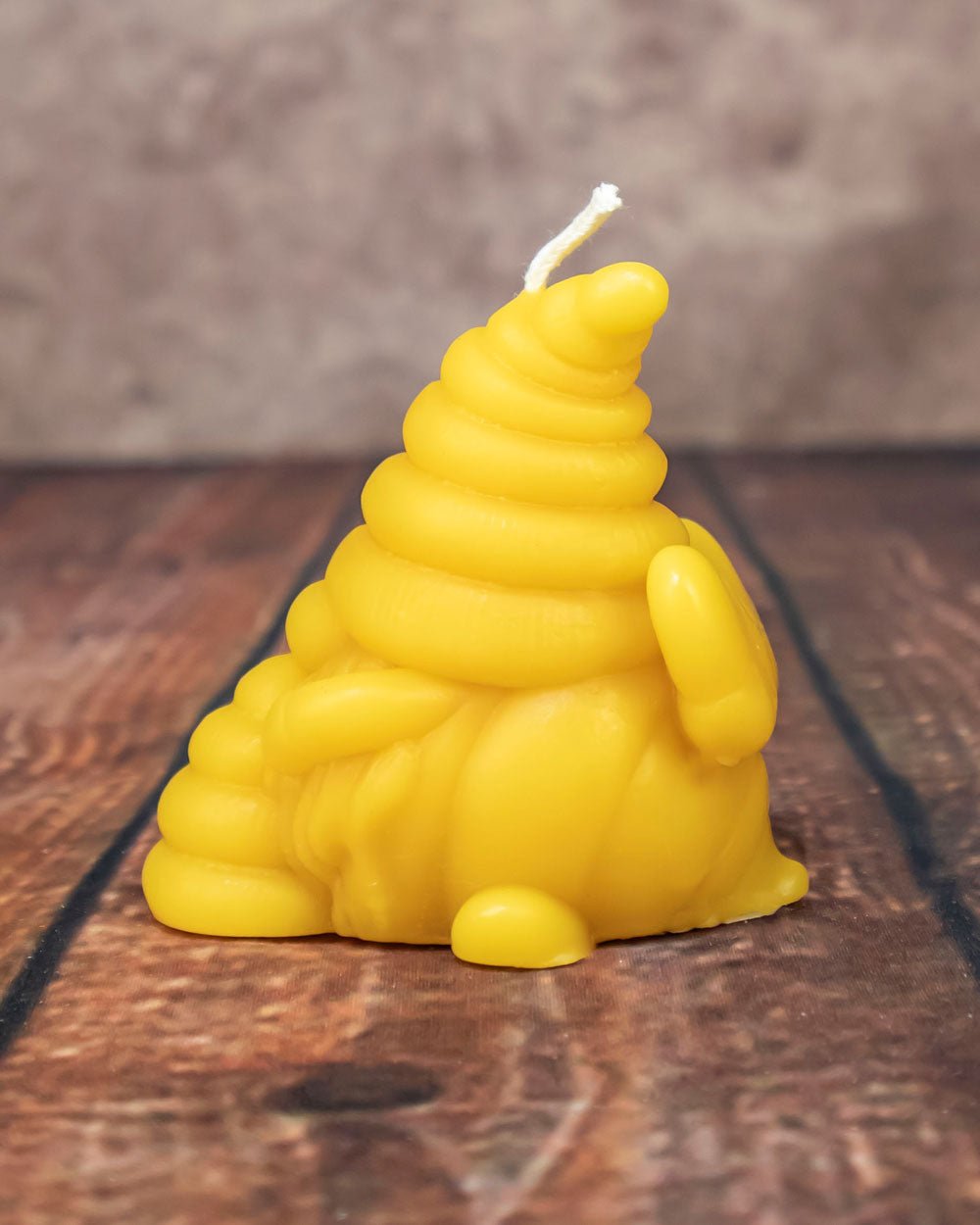 Crescent Bee Gnome Side