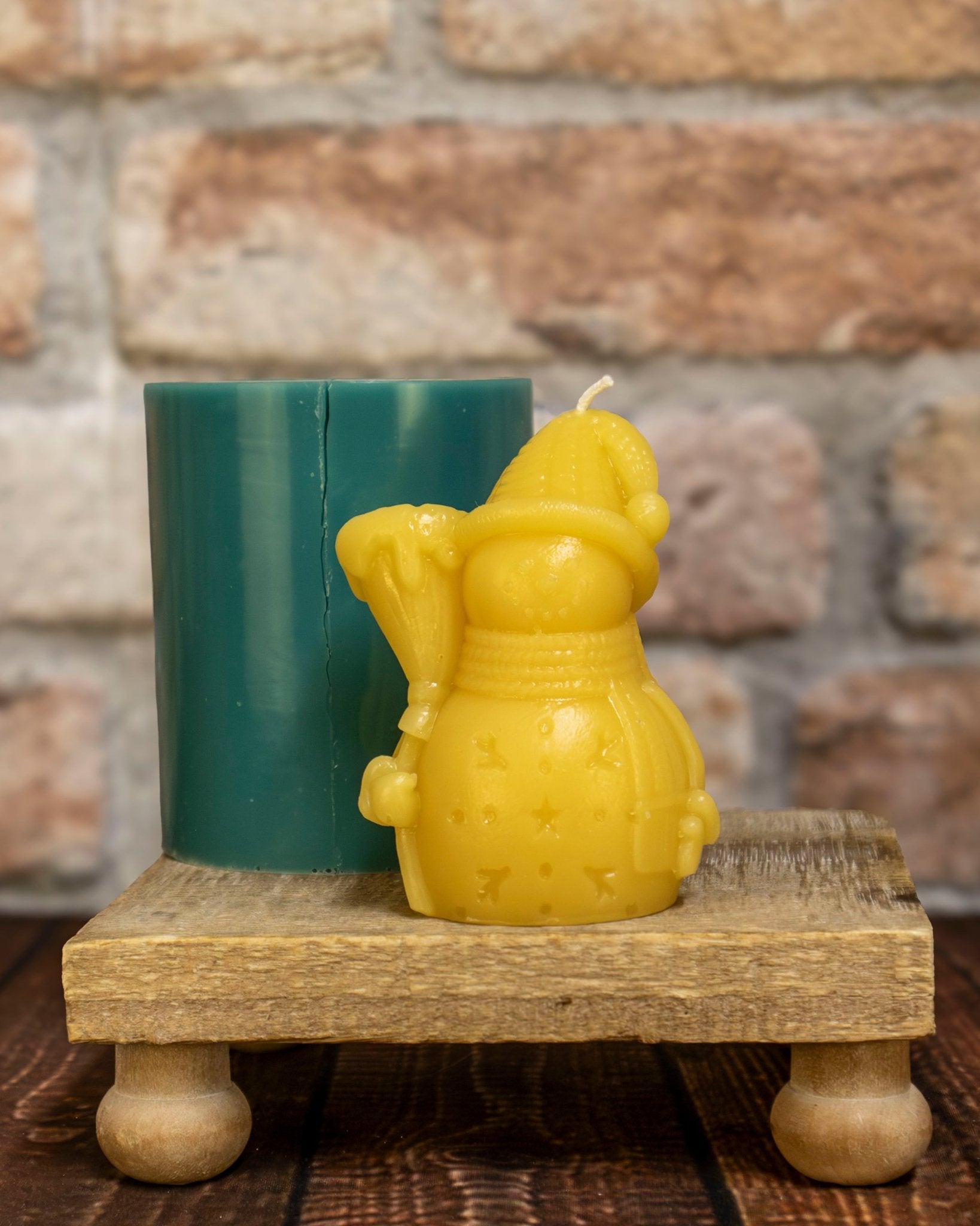 Cozy Mcfrosty Snowman Mold