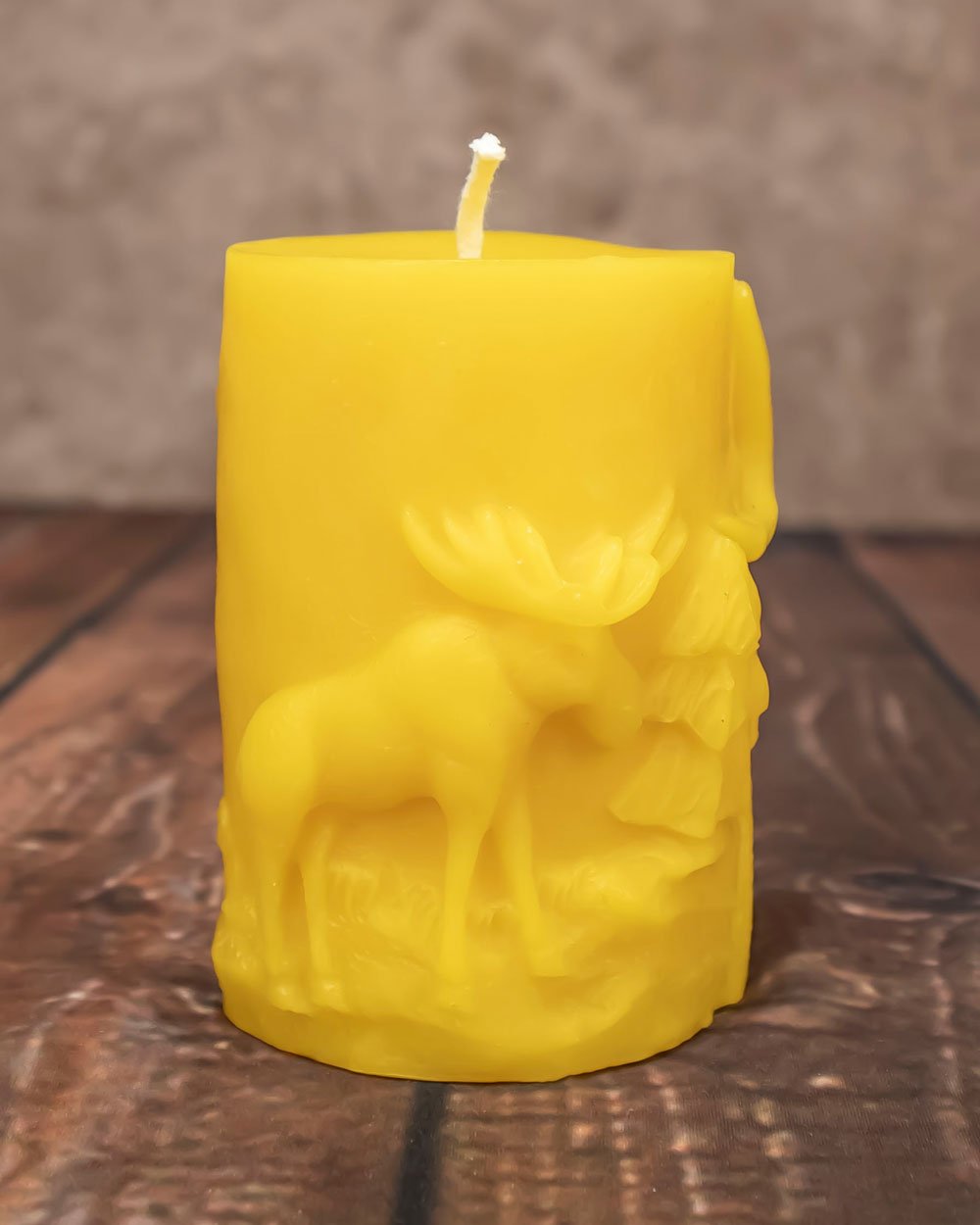 Beeswax Moose Pillar Candle, Backside of candle