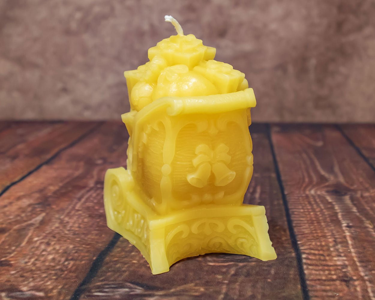 Santa Sleigh Beeswax Novelty Candle