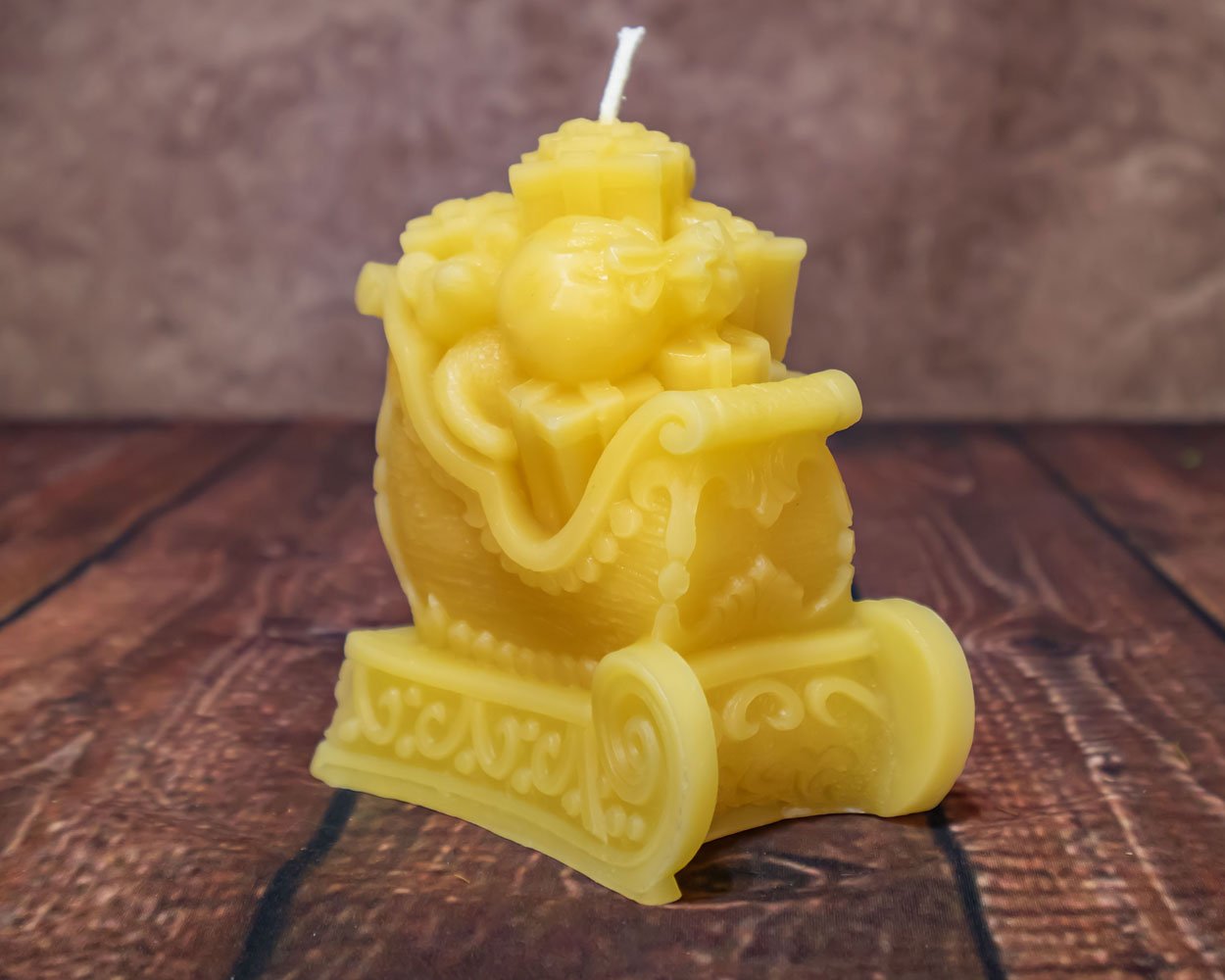 Santa Sleigh Candle