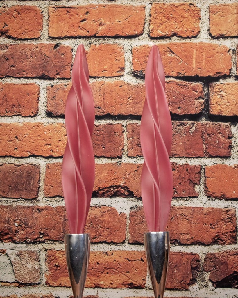 Beeswax Feathered Twist